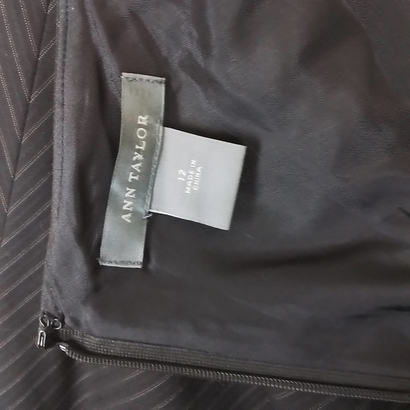 Ann Taylor Virgin Wool Lined Career Skirt Size 12 in Brown w/ Pinstripes - Picture 11 of 12